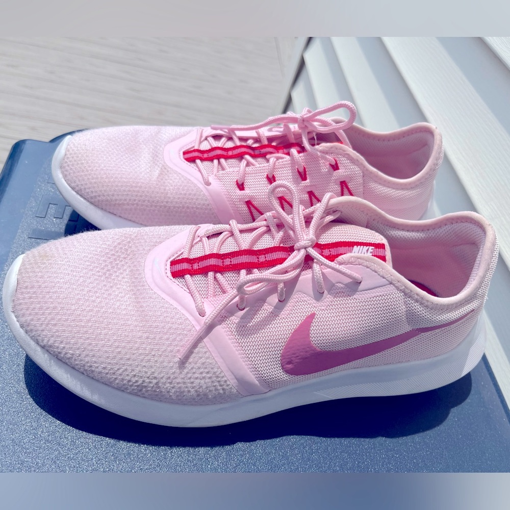 Size 11 pink Nikes
